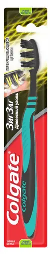 Зубная щетка Colgate ЗигЗаг с древесным углем средняя жесткость, 1 шт