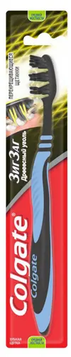 Зубная щетка Colgate ЗигЗаг с древесным углем средняя жесткость, 1 шт